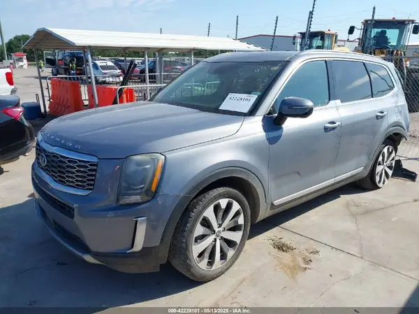 5XYP64HC5LG029303 2020 KIA TELLURIDE - Image 2