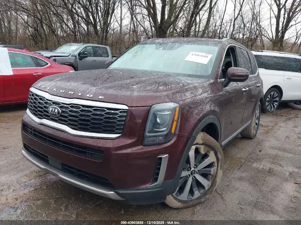 5XYP64HC6LG022408 2020 KIA TELLURIDE - Image 2