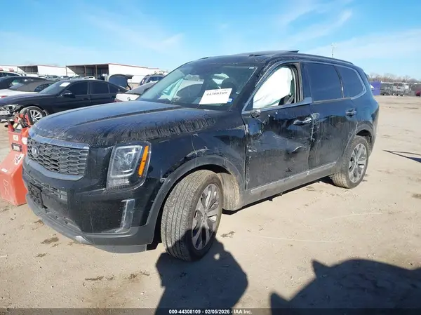 5XYP64HC6LG059443 2020 KIA TELLURIDE - Image 2