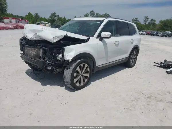 5XYP64HC6LG086755 2020 KIA TELLURIDE - Image 2