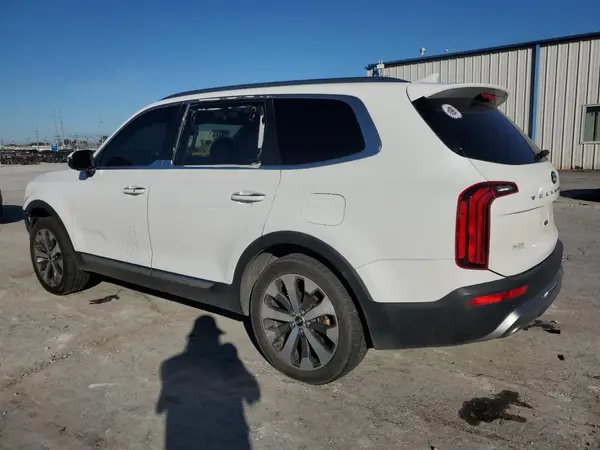 5XYP64HC6LG092796 2020 KIA TELLURIDE - Image 2
