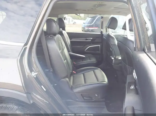 5XYP64HC6NG257894 2022 KIA TELLURIDE - Image 8