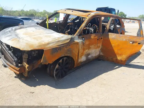 5XYP64HC8LG063039 2020 KIA TELLURIDE - Image 2
