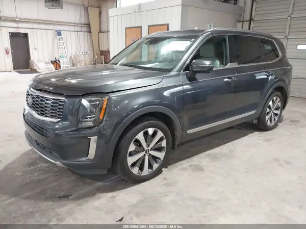 5XYP64HC9LG057329 2020 KIA TELLURIDE - Image 2