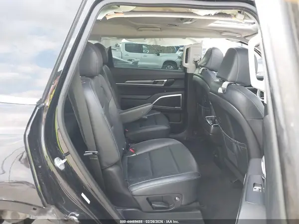 5XYP64HC9NG240281 2022 KIA TELLURIDE - Image 8
