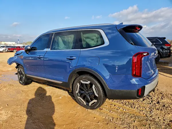 5XYP6DGC0PG340421 2023 KIA TELLURIDE - Image 2
