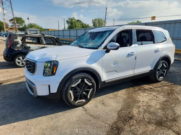 5XYP6DGC0PG343352 2023 KIA TELLURIDE - Image 1