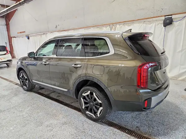 5XYP6DGC0SG689815 2025 KIA TELLURIDE - Image 2