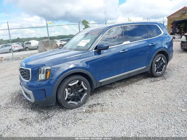 5XYP6DGC2PG338640 2023 KIA TELLURIDE - Image 2