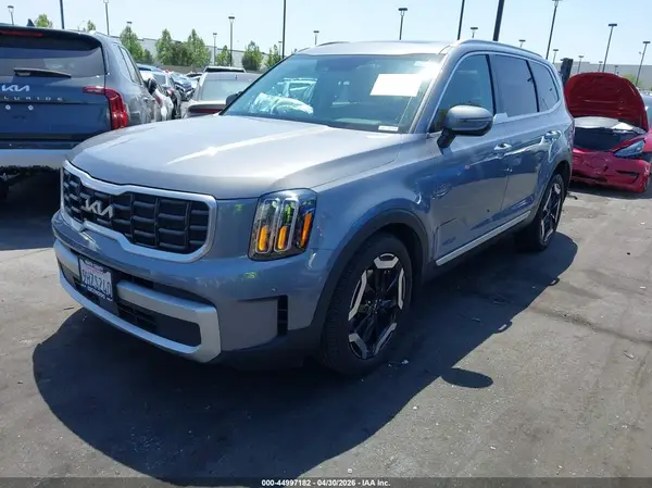 5XYP6DGC2RG437932 2024 KIA TELLURIDE - Image 2