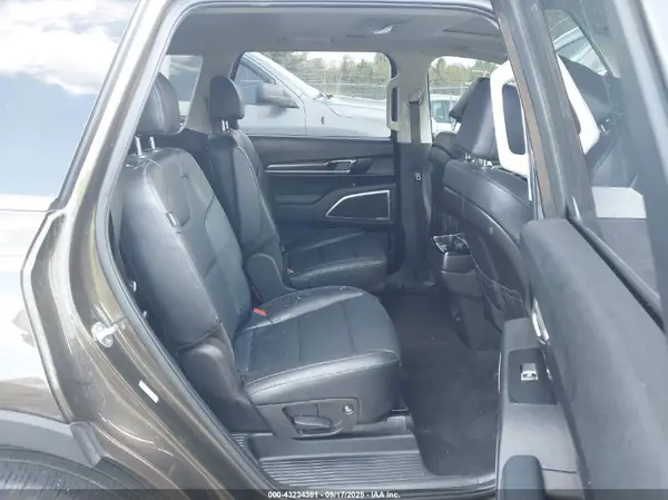 5XYP6DGC2RG521653 2024 KIA TELLURIDE - Image 8