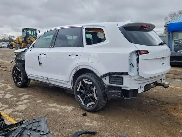 5XYP6DGC2RG542177 2024 KIA TELLURIDE - Image 2