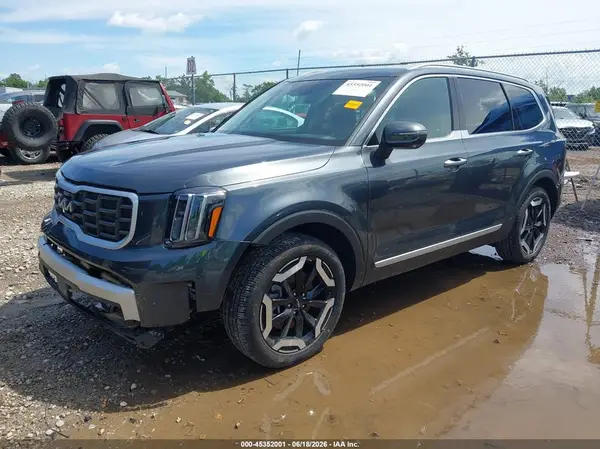5XYP6DGC2RG556886 2024 KIA TELLURIDE - Image 2