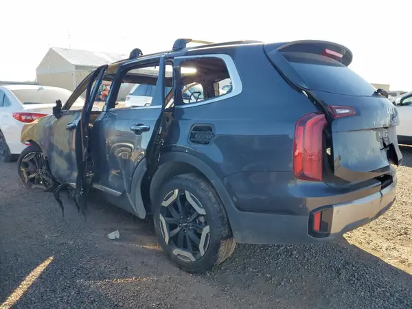5XYP6DGC2SG586864 2025 KIA TELLURIDE - Image 2