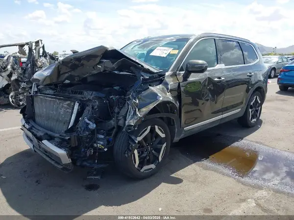 5XYP6DGC3PG359562 2023 KIA TELLURIDE - Image 2