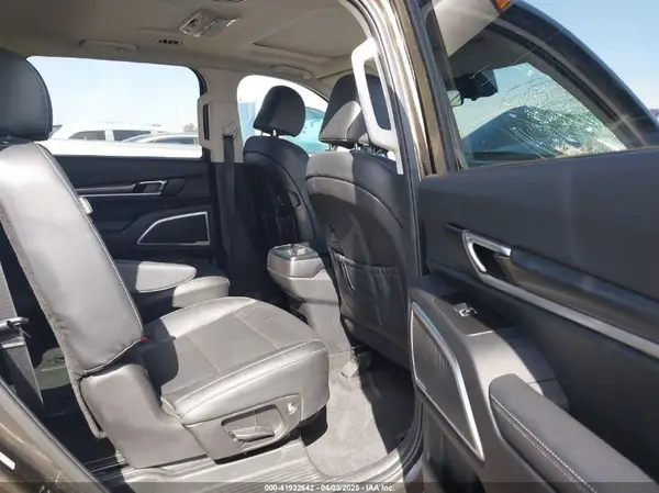 5XYP6DGC3PG359562 2023 KIA TELLURIDE - Image 8
