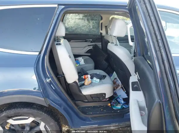 5XYP6DGC3PG361070 2023 KIA TELLURIDE - Image 8