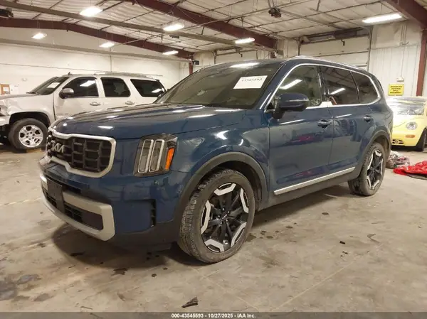 5XYP6DGC3RG413722 2024 KIA TELLURIDE - Image 2