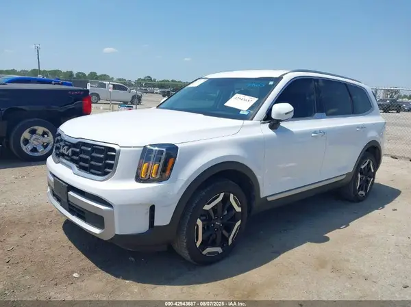 5XYP6DGC3RG472754 2024 KIA TELLURIDE - Image 2