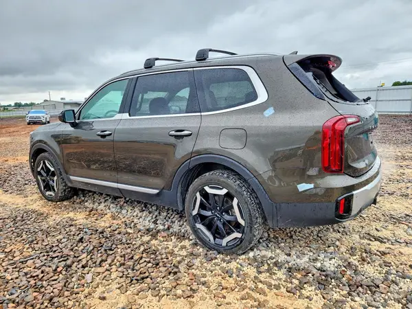 5XYP6DGC4PG339711 2023 KIA TELLURIDE - Image 2