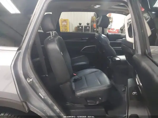 5XYP6DGC4PG344990 2023 KIA TELLURIDE - Image 8