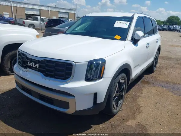 5XYP6DGC4PG369629 2023 KIA TELLURIDE - Image 2