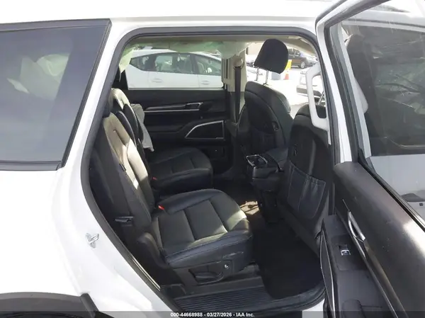 5XYP6DGC5PG393454 2023 KIA TELLURIDE - Image 8