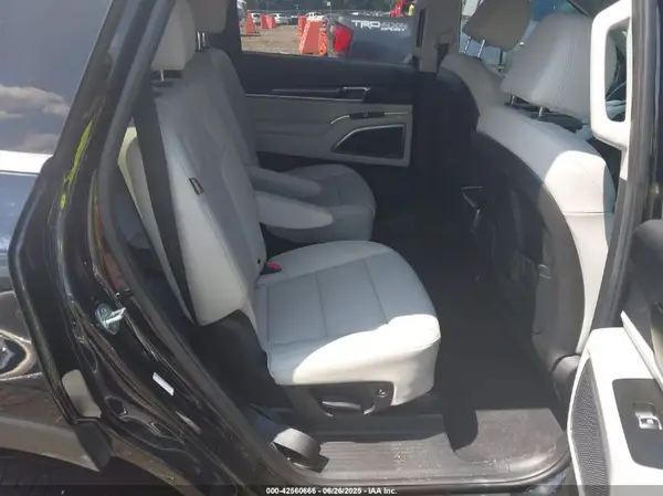 5XYP6DGC5PG403268 2023 KIA TELLURIDE - Image 8