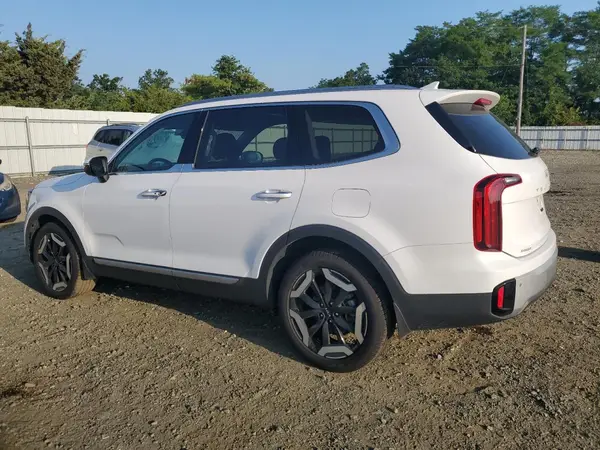 5XYP6DGC5RG488213 2024 KIA TELLURIDE - Image 2