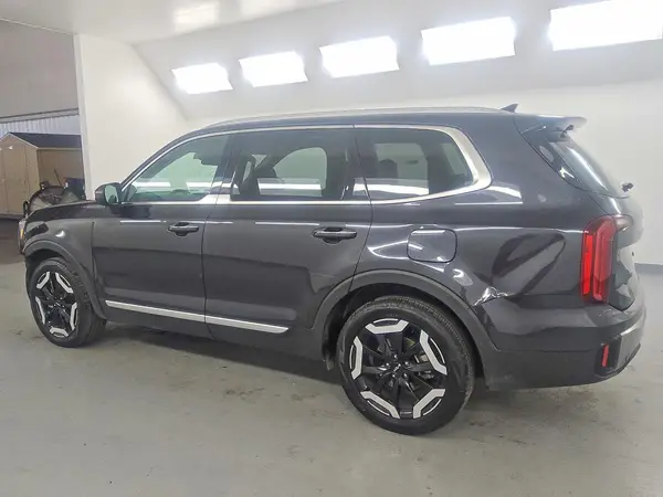5XYP6DGC5SG588060 2025 KIA TELLURIDE - Image 2