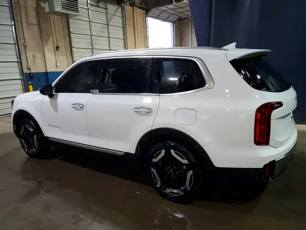 5XYP6DGC5SG590858 2025 KIA TELLURIDE - Image 2