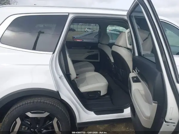 5XYP6DGC5SG623082 2025 KIA TELLURIDE - Image 8
