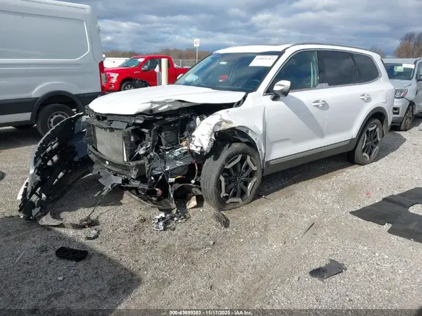 5XYP6DGC6PG366957 2023 KIA TELLURIDE - Image 2