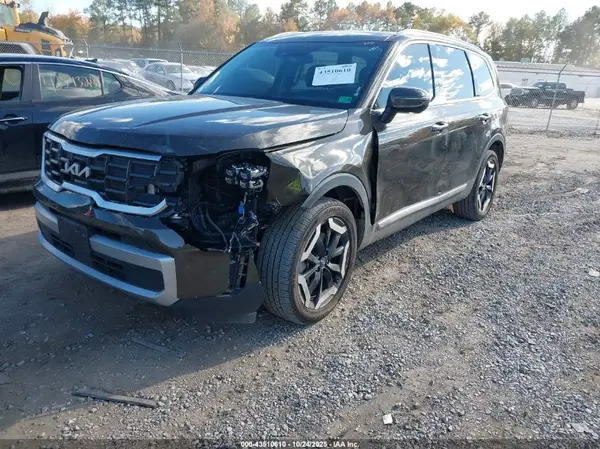 5XYP6DGC6PG406499 2023 KIA TELLURIDE - Image 2