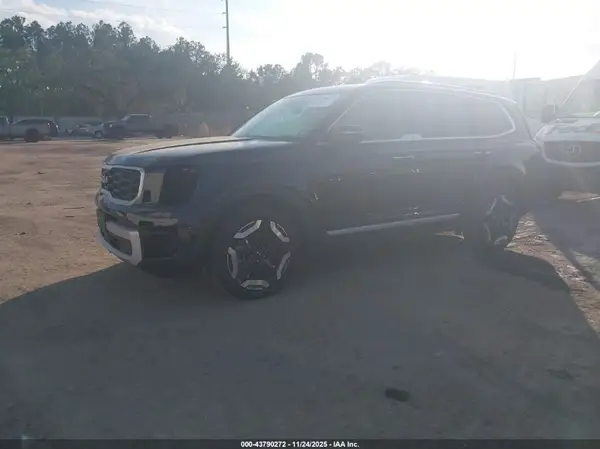 5XYP6DGC6SG688913 2025 KIA TELLURIDE - Image 2