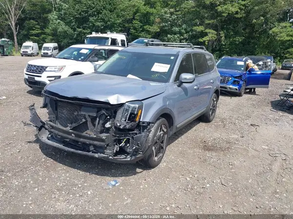 5XYP6DGC8PG329005 2023 KIA TELLURIDE - Image 2