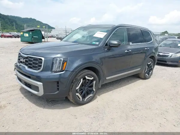 5XYP6DGC8RG415983 2024 KIA TELLURIDE - Image 2