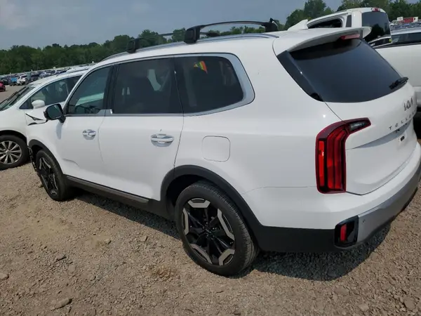 5XYP6DGC8RG454945 2024 KIA TELLURIDE - Image 2