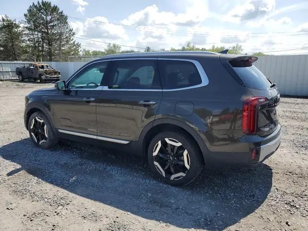 5XYP6DGC8RG519423 2024 KIA TELLURIDE - Image 2