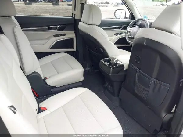 5XYP6DGC8RG535265 2024 KIA TELLURIDE - Image 8