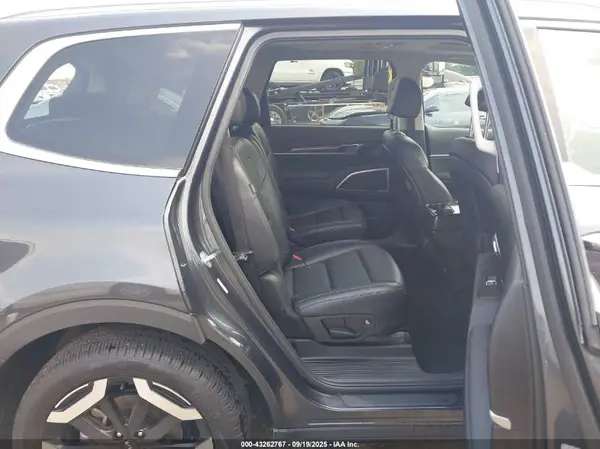 5XYP6DGC9PG397409 2023 KIA TELLURIDE - Image 8