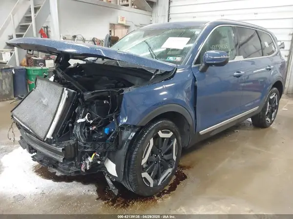 5XYP6DGC9RG430637 2024 KIA TELLURIDE - Image 2