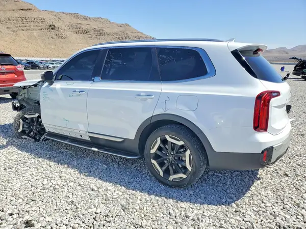 5XYP6DGC9RG519785 2024 KIA TELLURIDE - Image 2