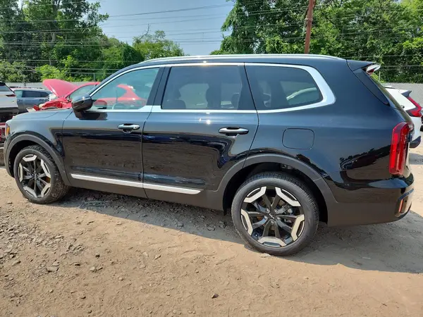 5XYP6DGC9SG736002 2025 KIA TELLURIDE - Image 2