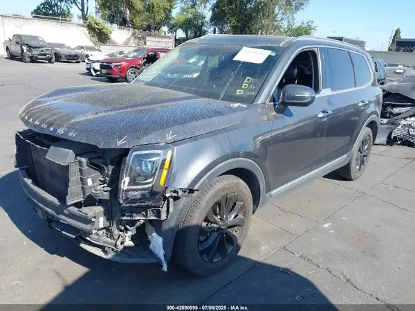 5XYP6DHC0LG059826 2020 KIA TELLURIDE - Image 2