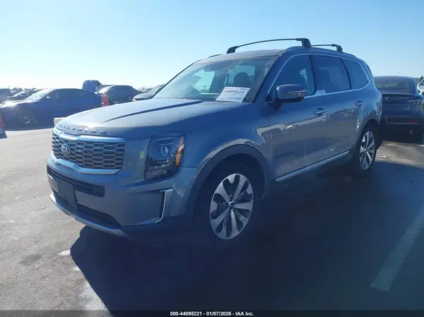 5XYP6DHC1LG048026 2020 KIA TELLURIDE - Image 2