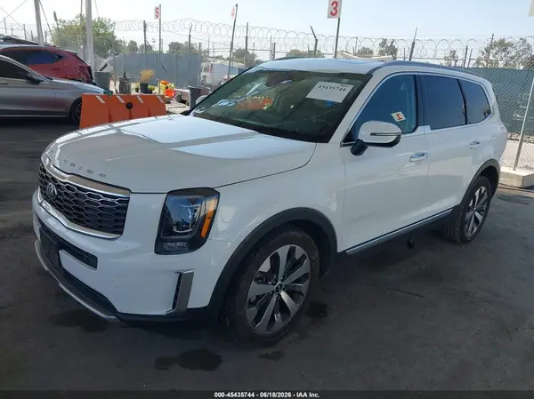 5XYP6DHC1LG096321 2020 KIA TELLURIDE - Image 2