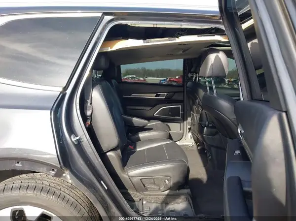 5XYP6DHC2NG197208 2022 KIA TELLURIDE - Image 8