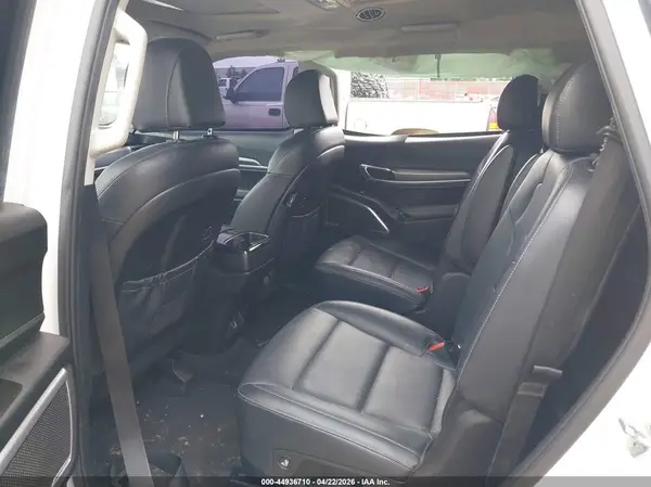 5XYP6DHC5NG223185 2022 KIA TELLURIDE - Image 8