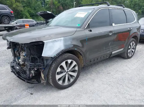 5XYP6DHC6LG018911 2020 KIA TELLURIDE - Image 2